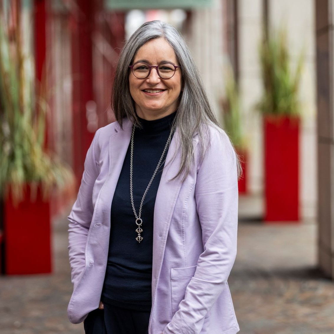 Brigitte Sommer Mein Ziel ist es, junge Menschen in ihren persönlichen und individuellen Entwicklungen zu stärken. Den Jugendlichen zu helfen, dass sie körperlich und psychisches Wohlbefinden erlangen und sie den Bildungsweg erfolgreich beschreiten können. Damit sie selbstbewusst und mit Freude ihre Zukunft gestalten.